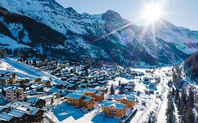 Swisspeak Resorts By Pierre & Vacances Premium Zinal